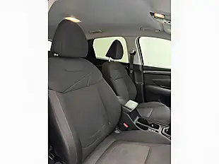 Used 2022 Hyundai Tucson Se Connect Red - Interior and Exterior details 9