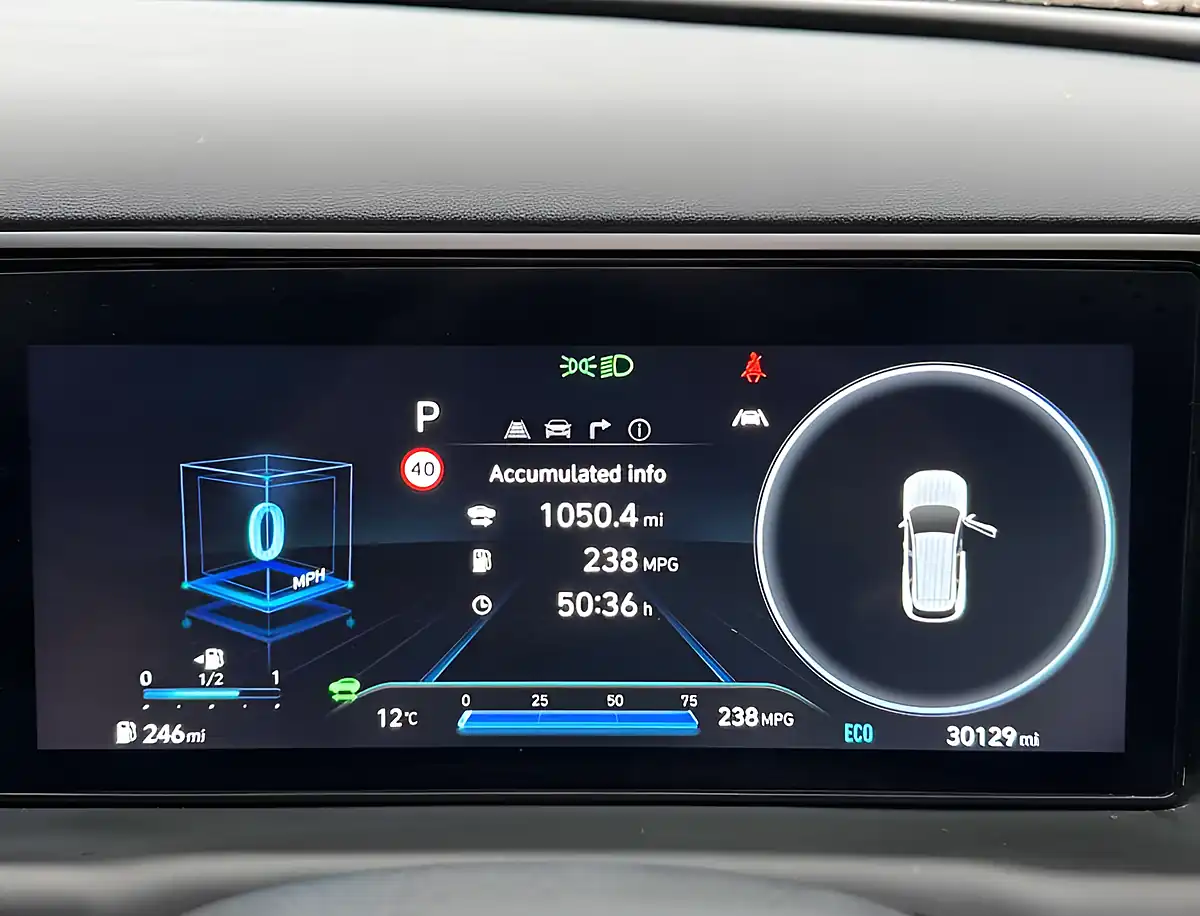 Used 2022 Hyundai Tucson Ultimate Dark Teal - Interior and Exterior details 12