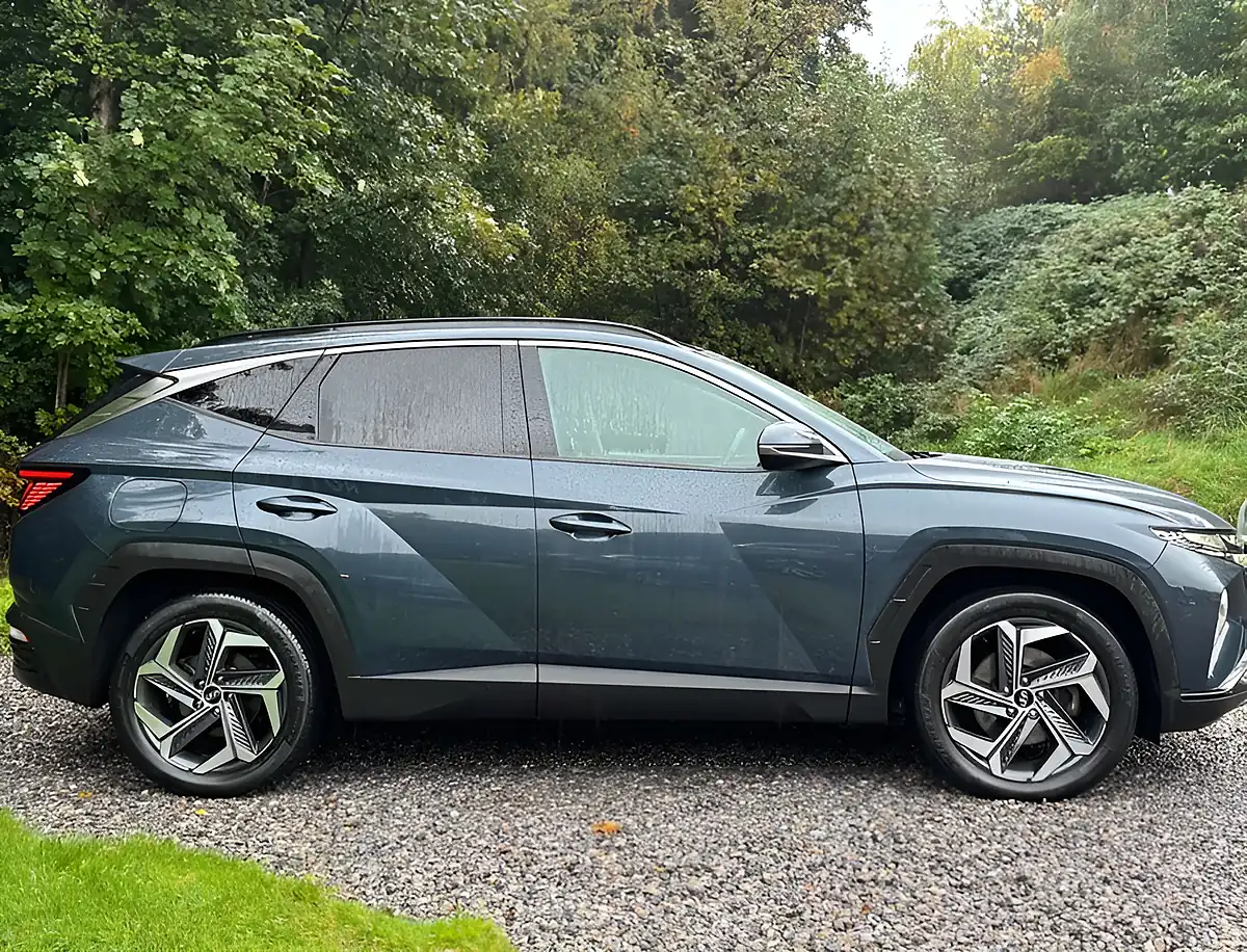 Used 2022 Hyundai Tucson Ultimate Dark Teal - Interior and Exterior details 2