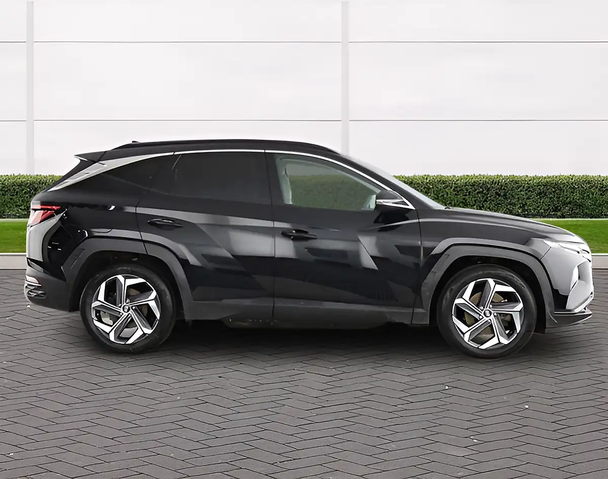 Used 2022 Hyundai Tucson Ultimate Phantom Black - Interior and Exterior details 2
