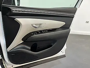 Used 2022 Hyundai Tucson Ultimate White - Interior and Exterior details 10