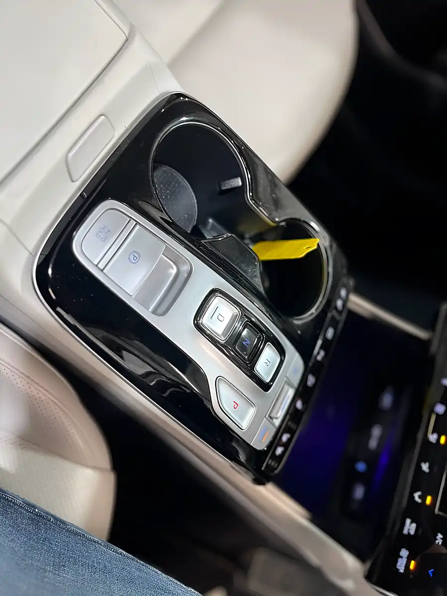 Used 2022 Hyundai Tucson Ultimate White - Interior and Exterior details 16