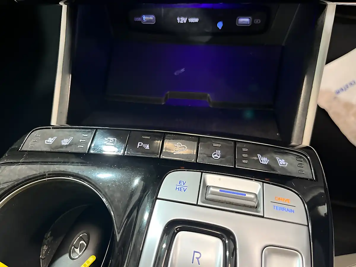 Used 2022 Hyundai Tucson Ultimate White - Interior and Exterior details 20