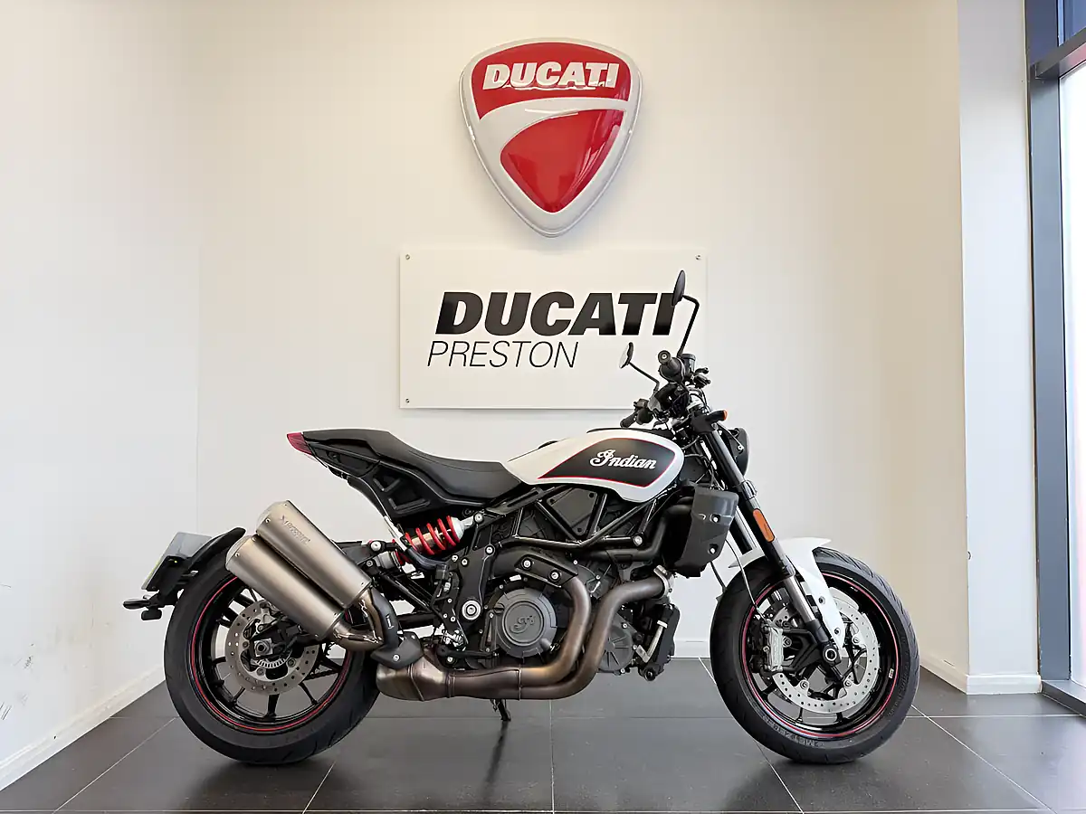 Used 2022 Indian FTR1200 S White Smoke - Front View