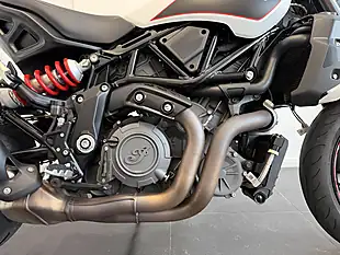Used 2022 Indian FTR1200 S White Smoke - Interior and Exterior details 3