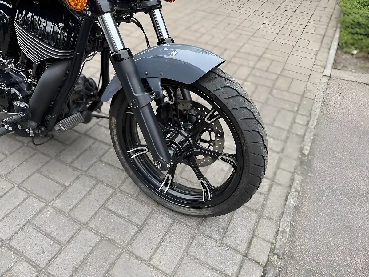Used 2022 Indian Motorcycle Chief Dark Horse Grey - Interior and Exterior details 10