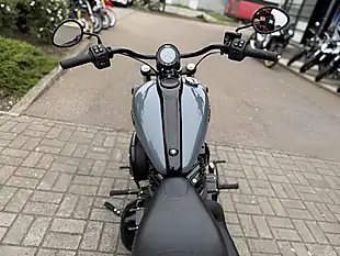 Used 2022 Indian Motorcycle Chief Dark Horse Grey - Interior and Exterior details 7