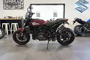 Used 2022 Indian Motorcycle Ftr 1200 S Maroon Metallic - Interior and Exterior details 2