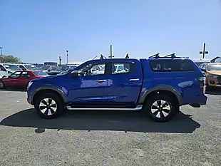 Used 2022 Isuzu D-Max 4X4 D-Cab Blue - Interior and Exterior details 5