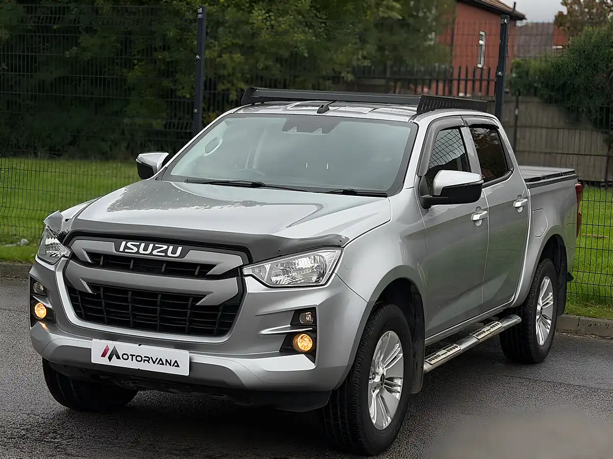 Used 2022 Isuzu D-Max DL20 Silver - Interior and Exterior details 3