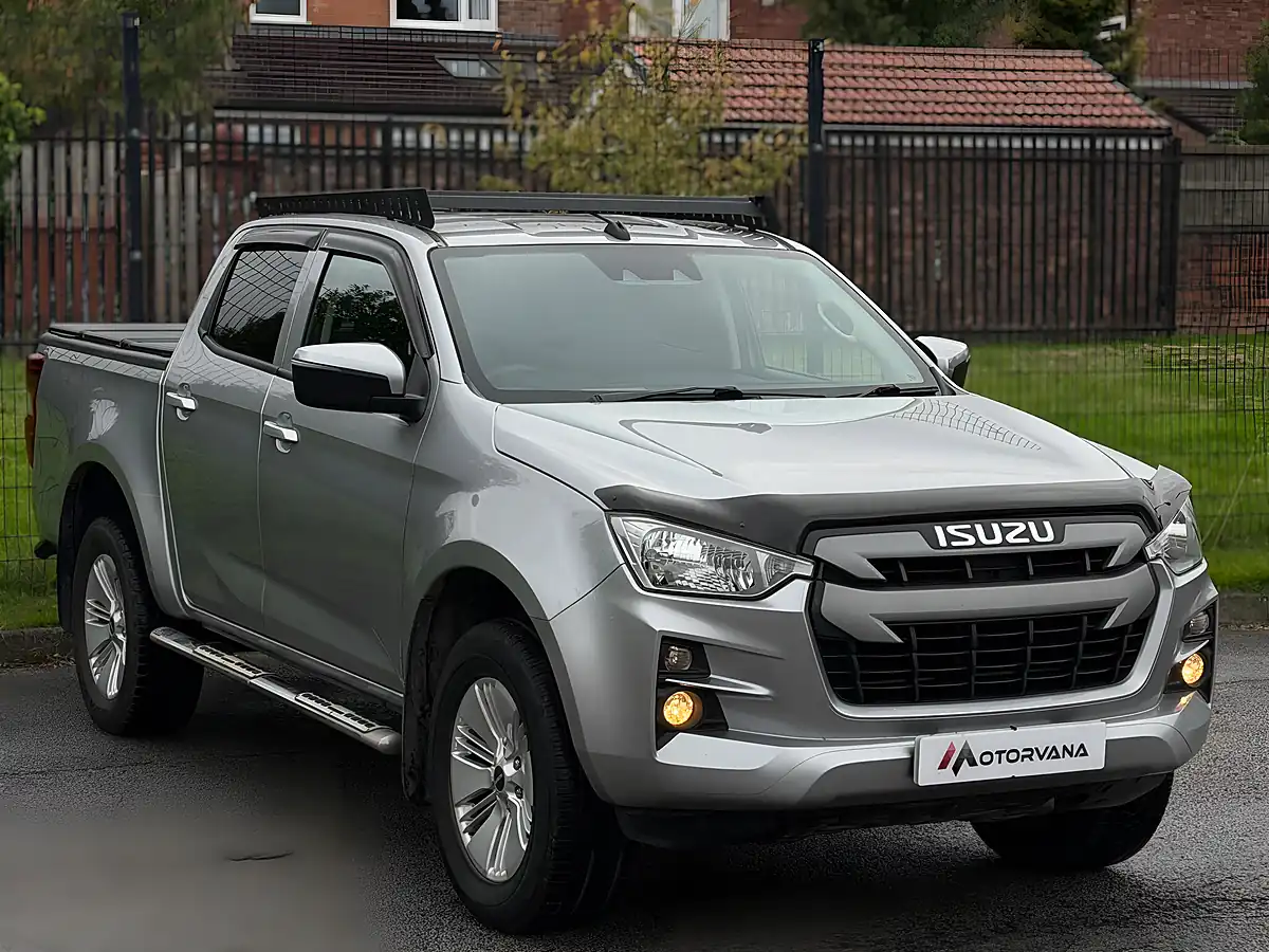 Used 2022 Isuzu D-Max DL20 Silver - Interior and Exterior details 7