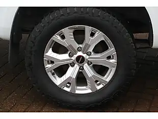 Used 2022 Isuzu D-Max DL20 White - Interior and Exterior details 5