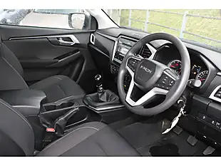 Used 2022 Isuzu D-Max DL20 White - Interior and Exterior details 6