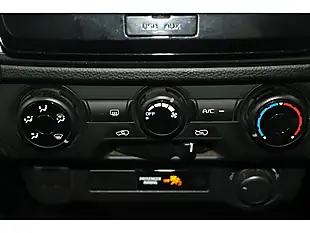 Used 2022 Isuzu D-Max DL20 White - Interior and Exterior details 9