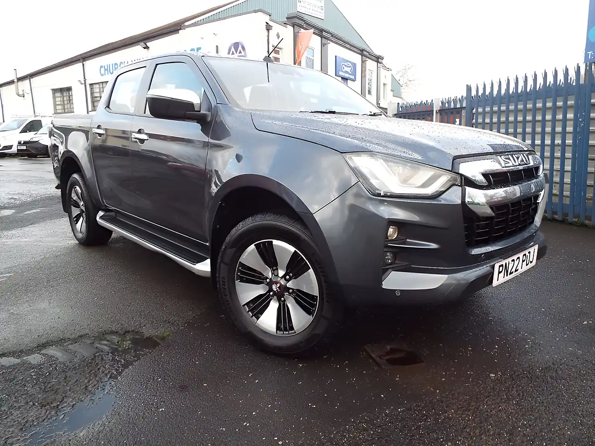 Used 2022 Isuzu D-Max DL40 Grey - Front View