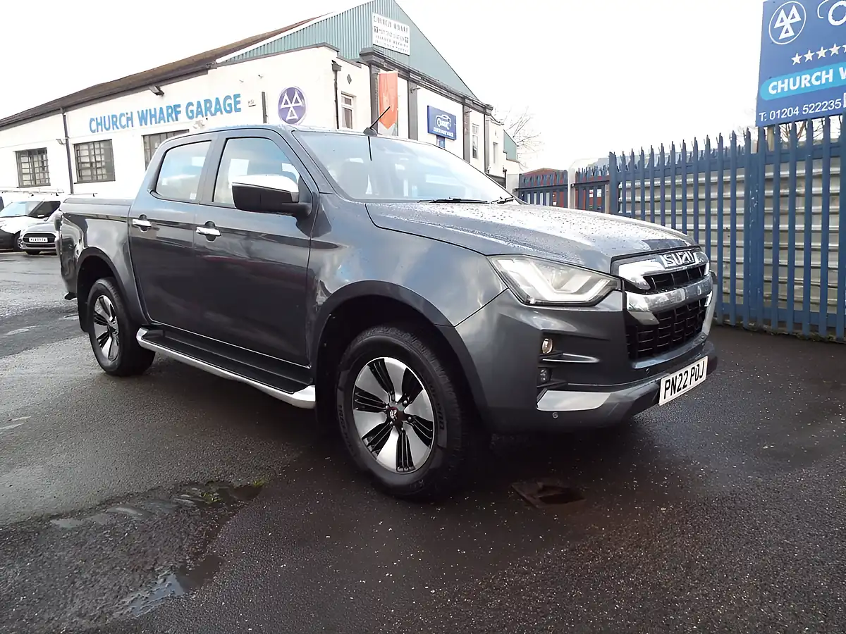Used 2022 Isuzu D-Max DL40 Grey - Interior and Exterior details 3