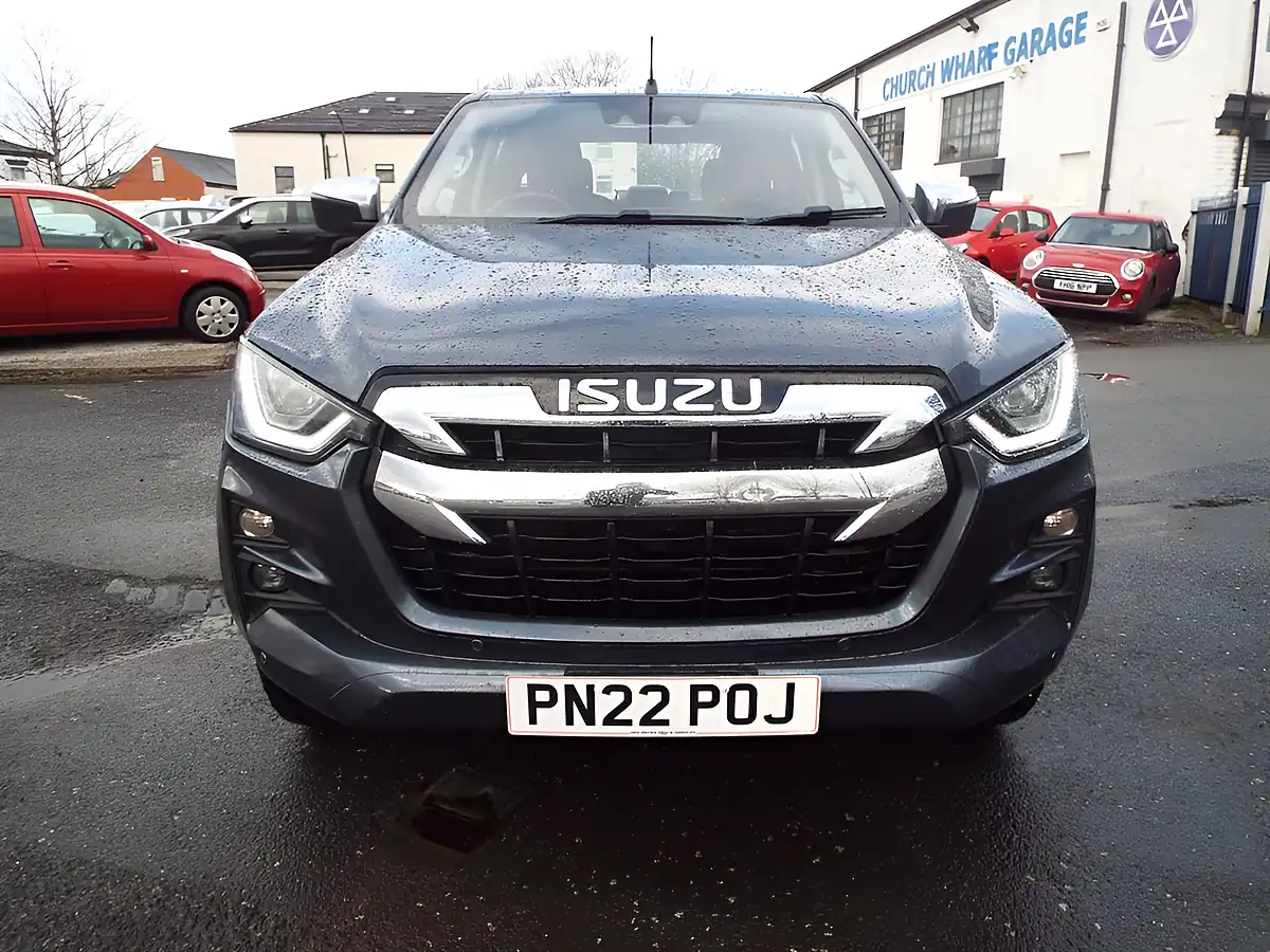Used 2022 Isuzu D-Max DL40 Grey - Interior and Exterior details 5