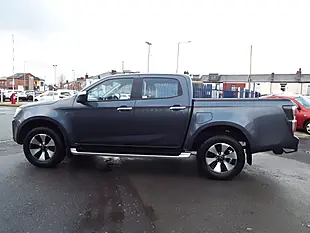 Used 2022 Isuzu D-Max DL40 Grey - Interior and Exterior details 8