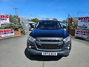 Used 2022 Isuzu D-Max Utility Diff Lock Extended Cab Black - Interior and Exterior details 3