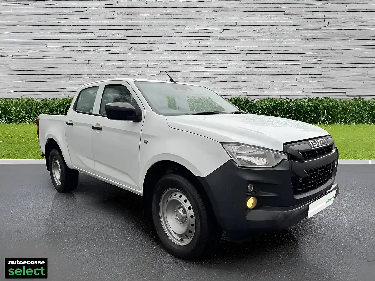 Used 2022 Isuzu D-Max Utility Diff Lock White - Front View