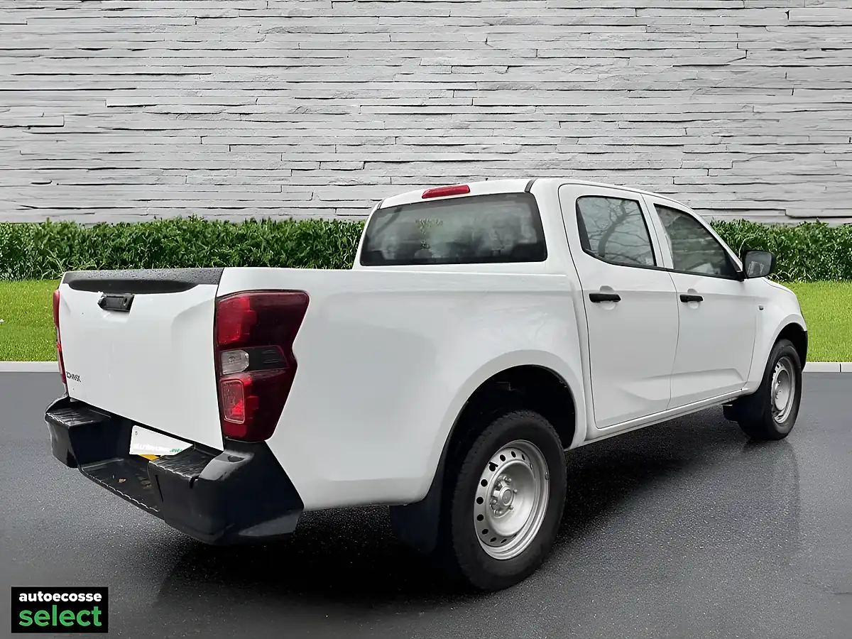 Used 2022 Isuzu D-Max Utility Diff Lock White - Interior and Exterior details 4