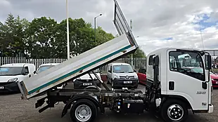 Used 2022 Isuzu Grafter N35 125 S Swb Tipper White - Interior and Exterior details 10