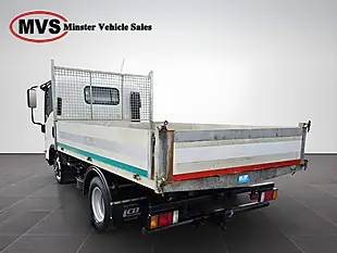 Used 2022 Isuzu Grafter N35 125 S Swb Tipper White - Interior and Exterior details 5