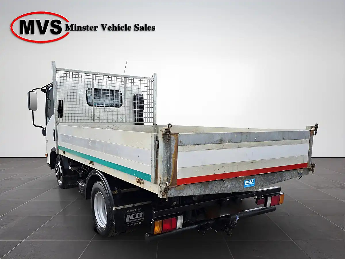 Used 2022 Isuzu Grafter N35 125 S Swb Tipper White - Interior and Exterior details 5