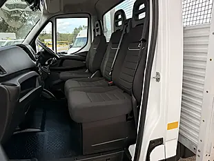 Used 2022 Iveco Daily 35 Lwb Alloy Dropside With 500kg Tail Lift White - Interior and Exterior details 11
