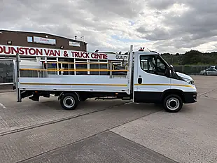 Used 2022 Iveco Daily 35 Lwb Alloy Dropside With 500kg Tail Lift White - Interior and Exterior details 2