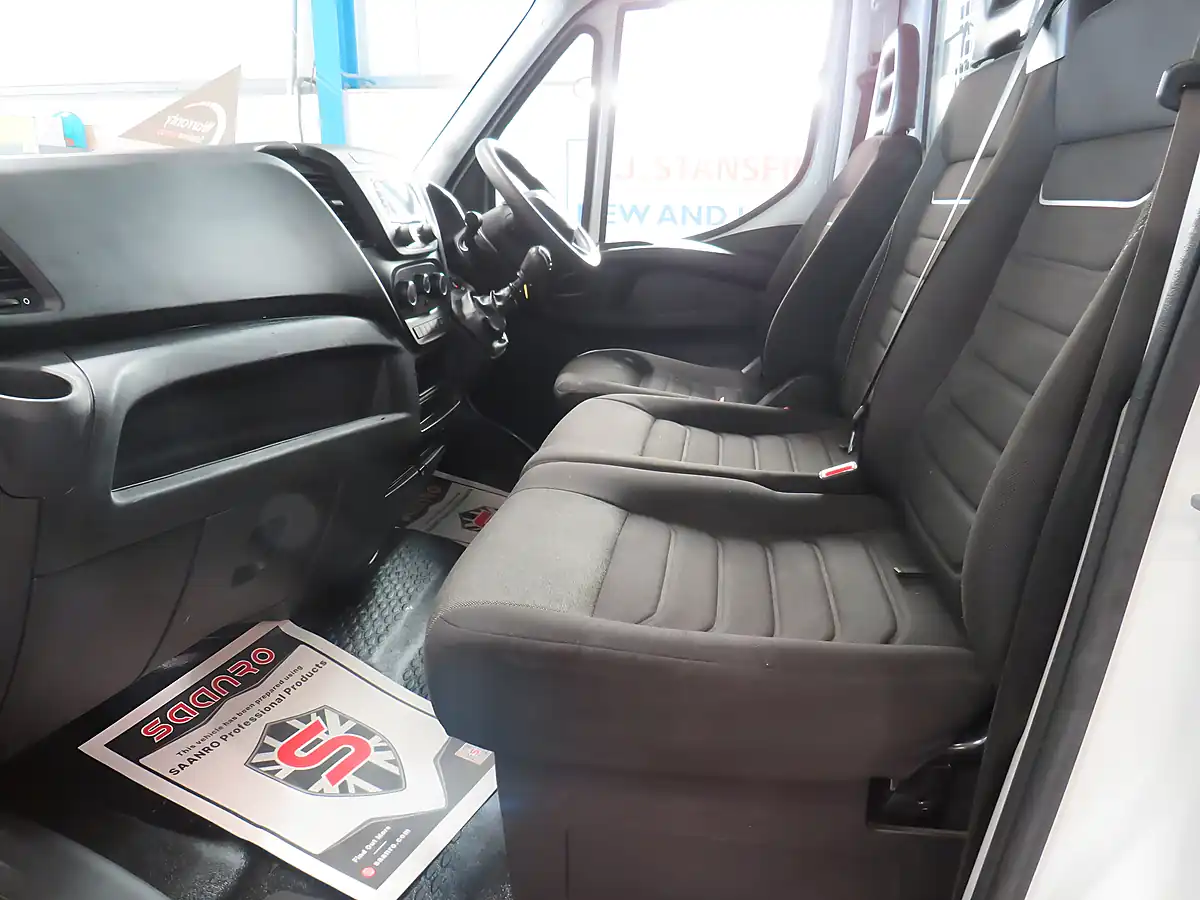 Used 2022 Iveco Daily 35S14 Single Cab Dropside White - Interior and Exterior details 13