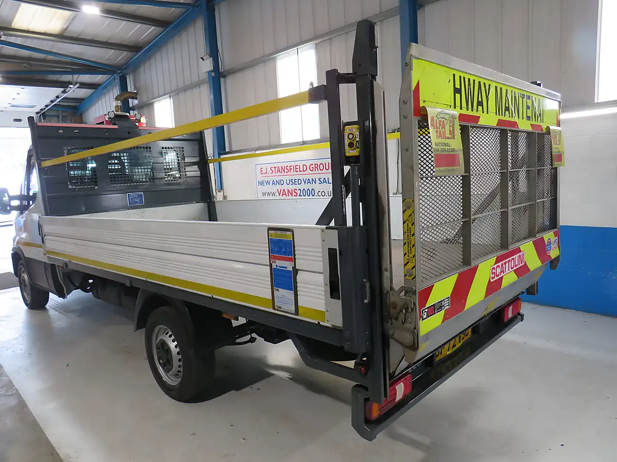 Used 2022 Iveco Daily 35S14 Single Cab Dropside White - Interior and Exterior details 4