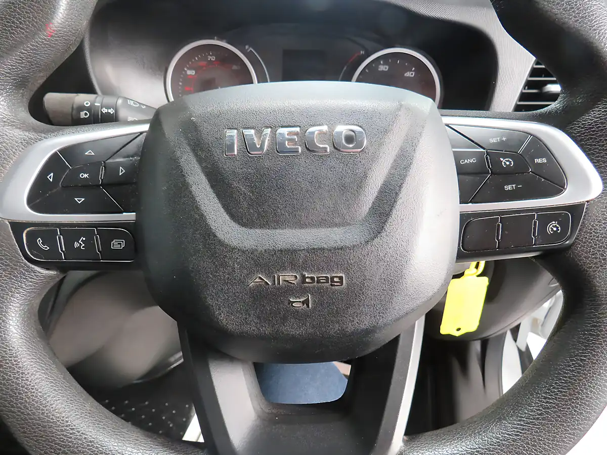 Used 2022 Iveco Daily 35S14 Single Cab Dropside White - Interior and Exterior details 9