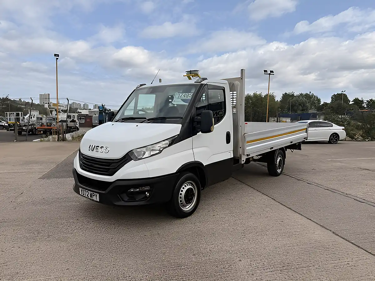 Used 2022 Iveco Daily Business Lwb White - Interior and Exterior details 8