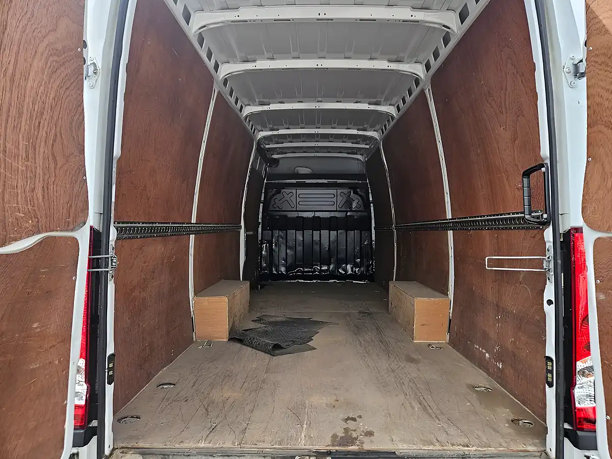 Used 2022 Iveco Daily Lwb White - Interior and Exterior details 9