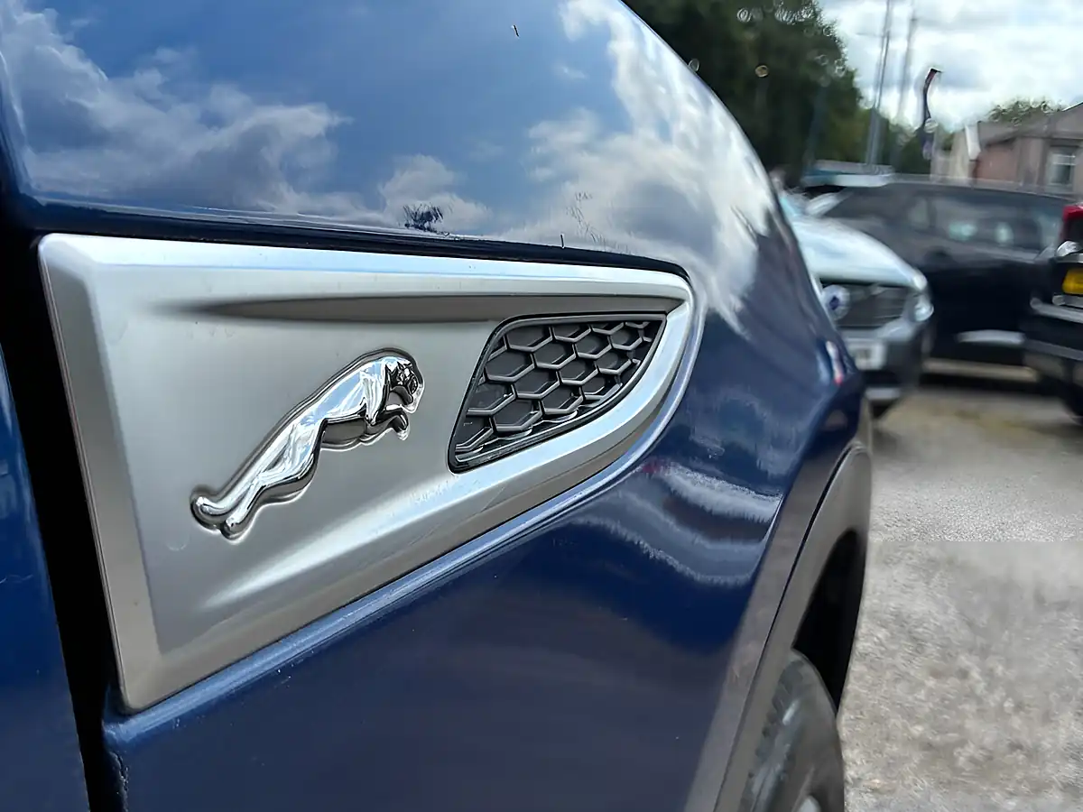 Used 2022 Jaguar E-Pace R-Dynamic Hse Blue - Interior and Exterior details 8