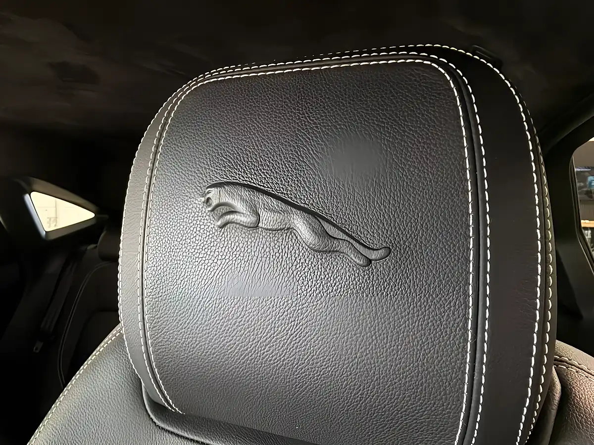 Used 2022 Jaguar E-Pace R-Dynamic Se Blue - Interior and Exterior details 16
