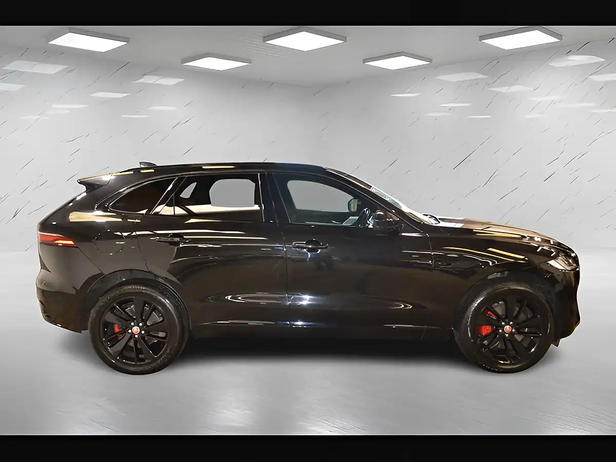Used 2022 Jaguar F-Pace R-Dynamic Black Black - Interior and Exterior details 5