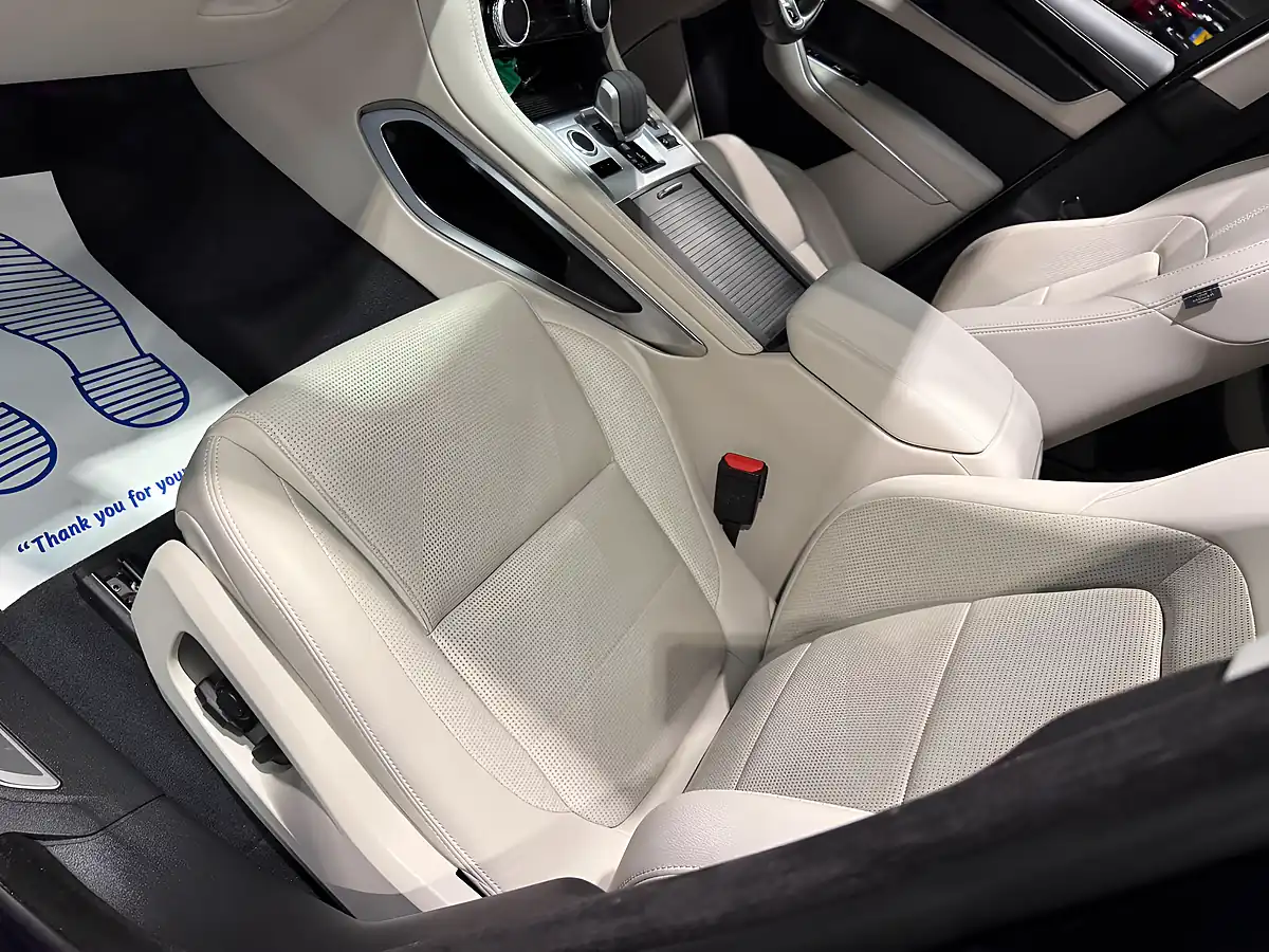 Used 2022 Jaguar F-Pace R-Dynamic Black Black - Interior and Exterior details 16