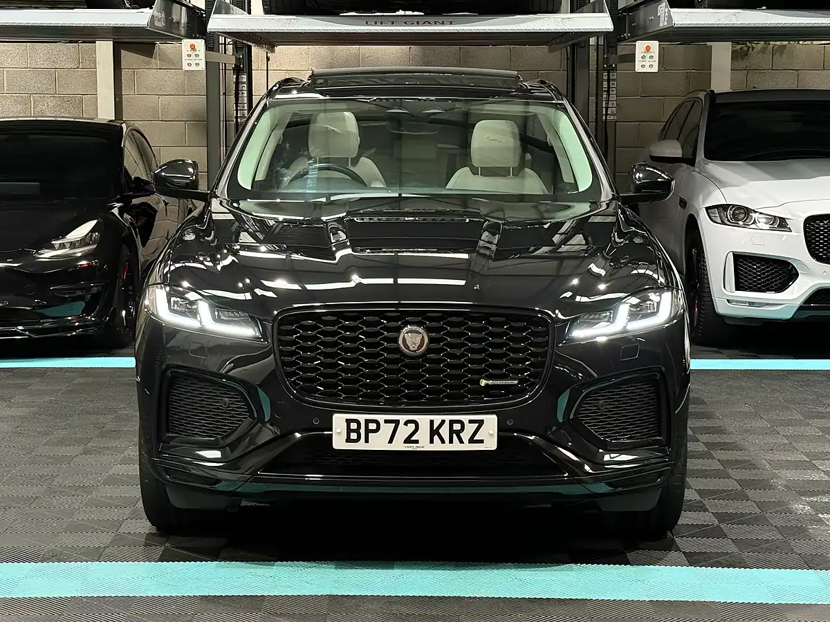 Used 2022 Jaguar F-Pace R-Dynamic Black Black - Interior and Exterior details 4