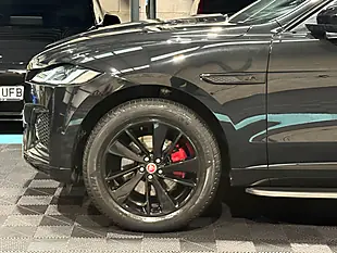Used 2022 Jaguar F-Pace R-Dynamic Black Black - Interior and Exterior details 11