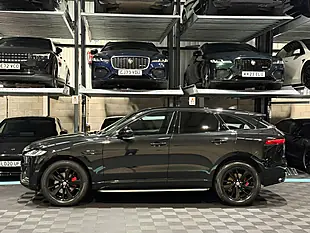 Used 2022 Jaguar F-Pace R-Dynamic Black Black - Interior and Exterior details 5