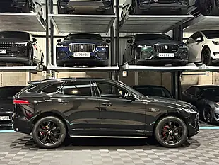 Used 2022 Jaguar F-Pace R-Dynamic Black Black - Interior and Exterior details 9