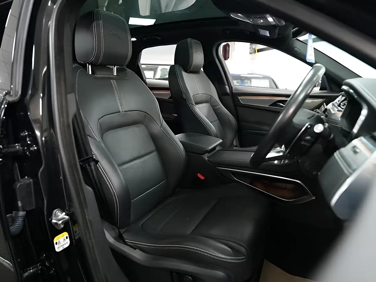 Used 2022 Jaguar F-Pace R-Dynamic Black Santorini Black - Interior and Exterior details 10