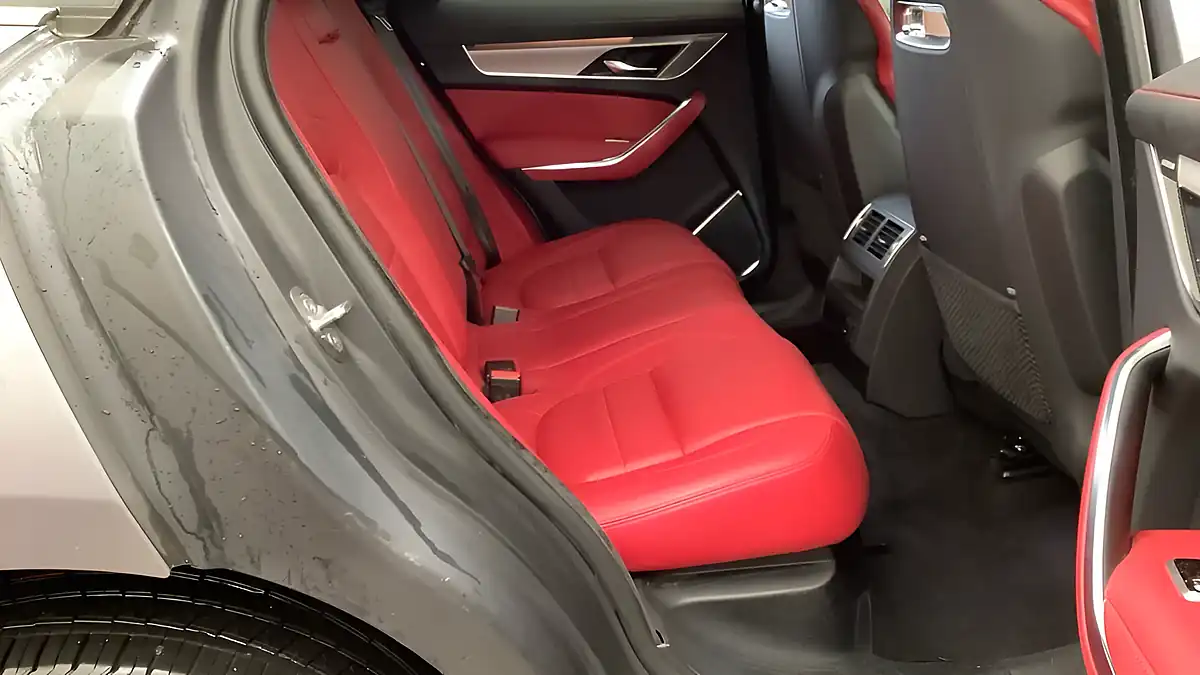 Used 2022 Jaguar F-Pace R-Dynamic Hse Grey - Interior and Exterior details 8