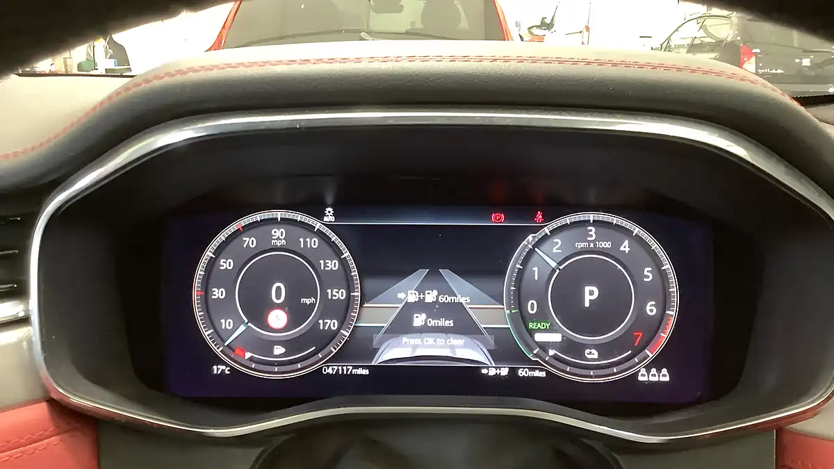 Used 2022 Jaguar F-Pace R-Dynamic Hse Grey - Interior and Exterior details 9