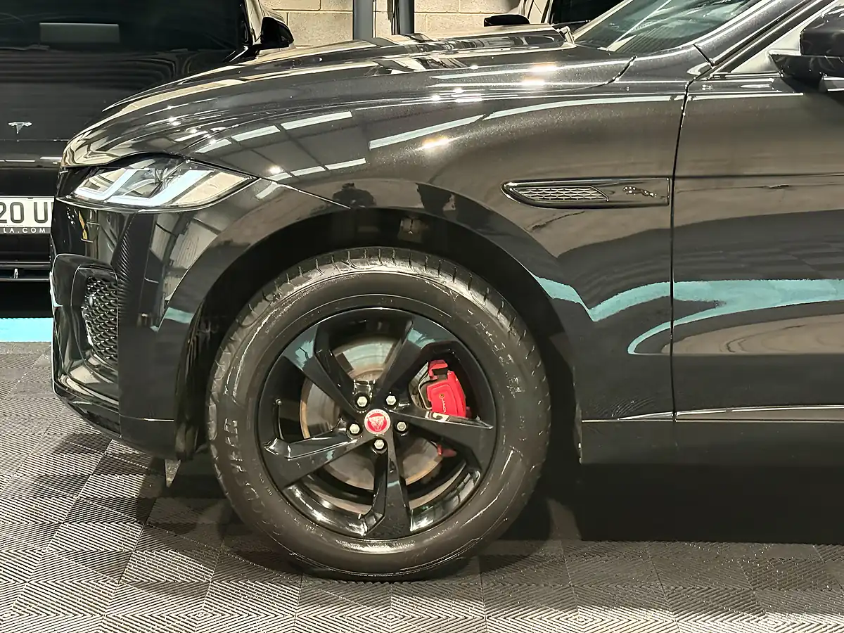 Used 2022 Jaguar F-Pace R-Dynamic S Black - Interior and Exterior details 10