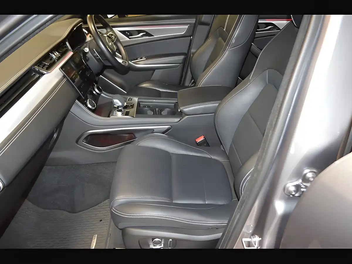 Used 2022 Jaguar F-Pace R-Dynamic S Eiger Grey - Interior and Exterior details 12