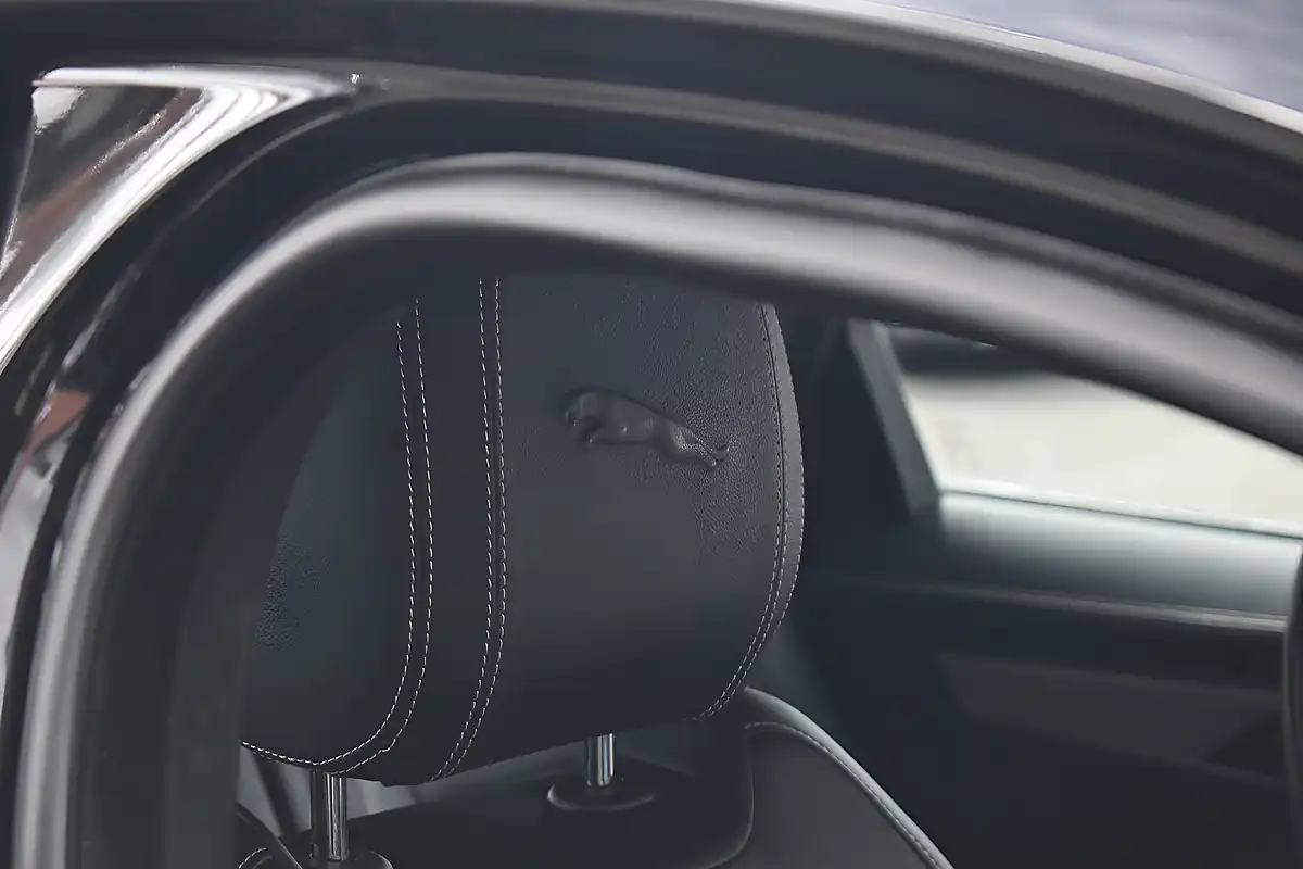 Used 2022 Jaguar F-Pace R-Dynamic S Santorini Black - Interior and Exterior details 8