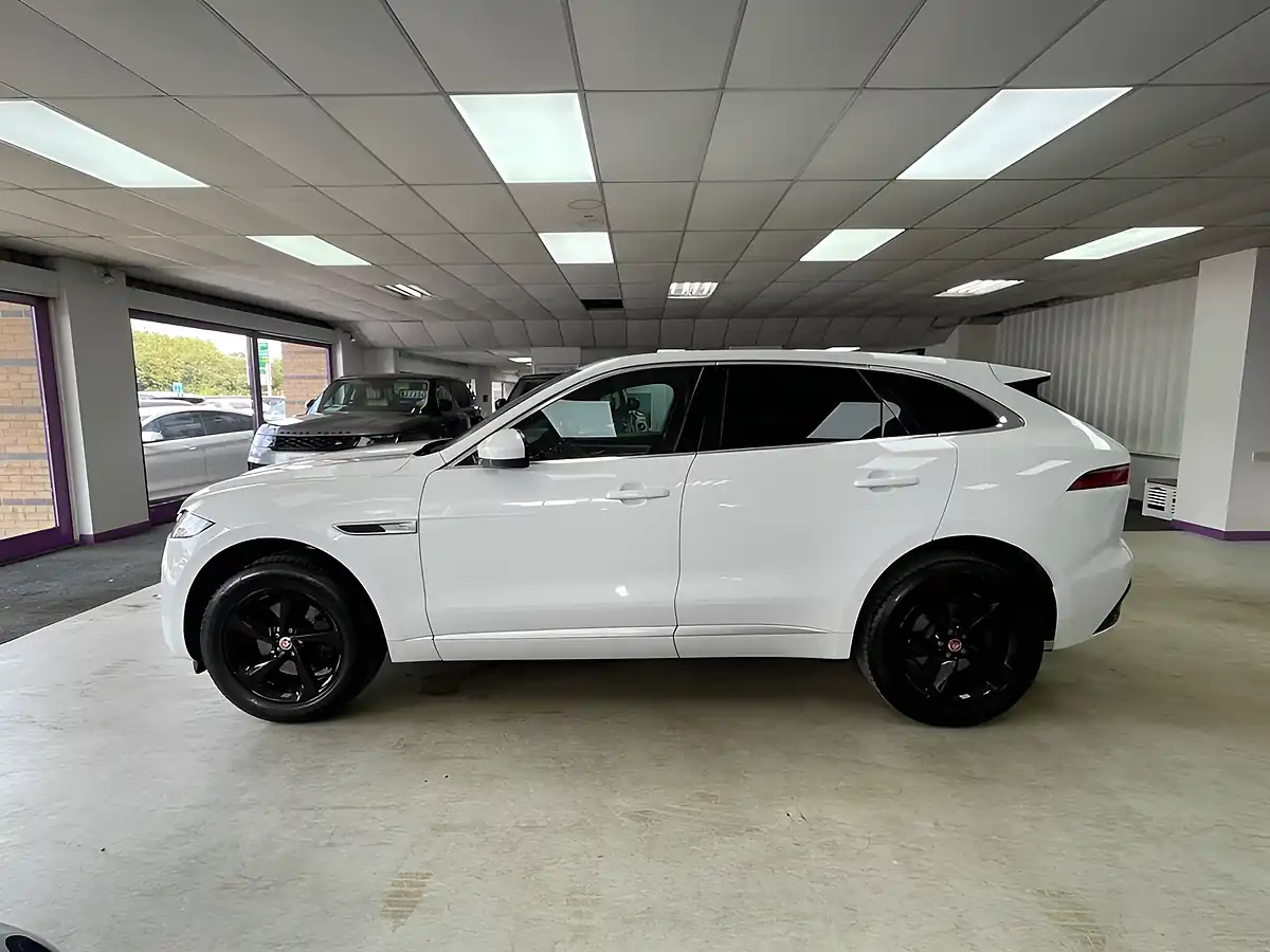Used 2022 Jaguar F-Pace R-Dynamic S White - Interior and Exterior details 10